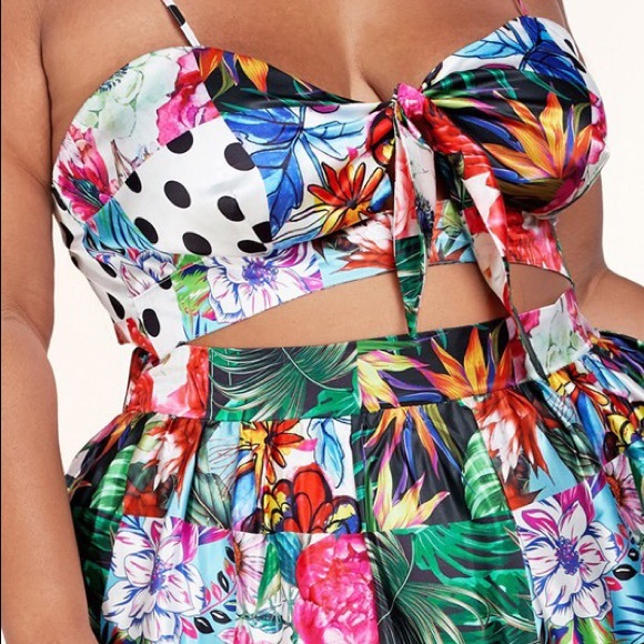 LATISTE Plus Size Print Party Lace-Up Back Maxi Skirt Two Piece Set - Picture 4 of 10